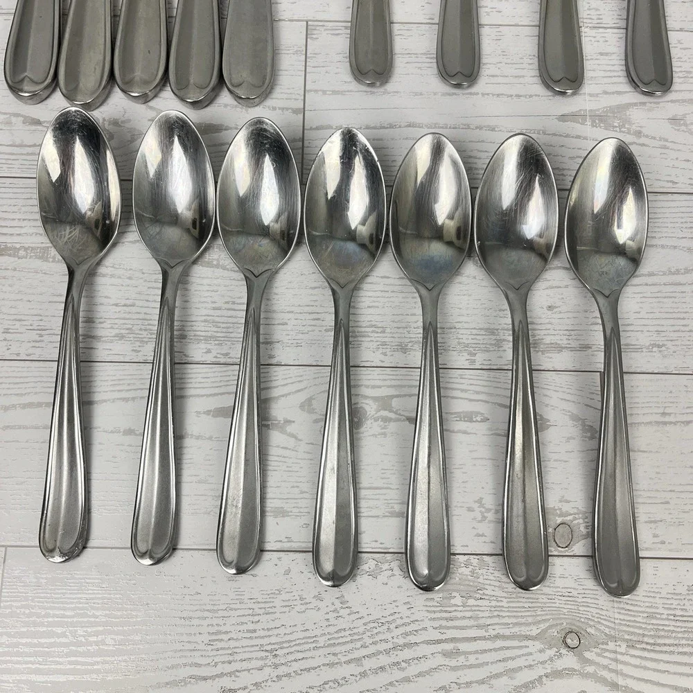 Oneida Dylan Stainless Flatware Lot‎ Set 29 pc Forks Spoons Knives